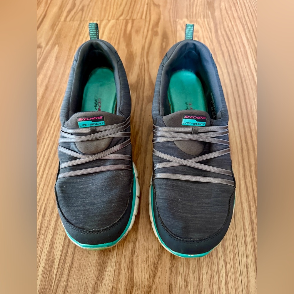Skechers Memory Foam women’s slip on sneakers blue green size 7M - Picture 2 of 6